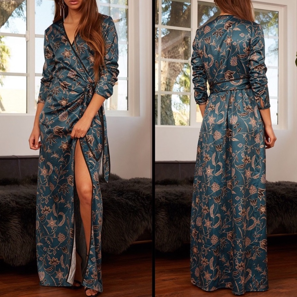 STYLESTALKER Luna Long Sleeve Maxi Dress